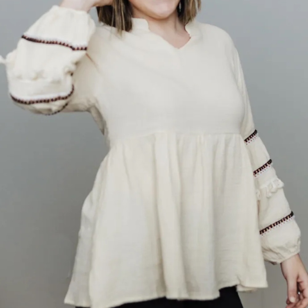 Gauze top balloon sleeve with lace detail